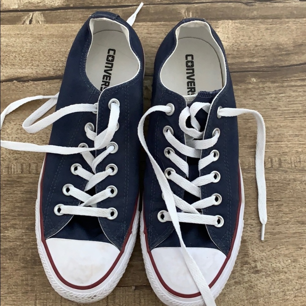 Converse like new worn twice